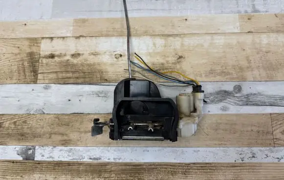 Front door lock