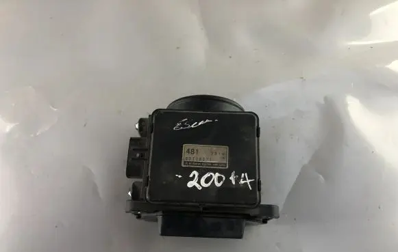 Mitsubishi Pajero Pinin Mass air flow meter E5T08271