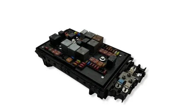 Opel Zafira C Fuse module 13449212 1110226AB