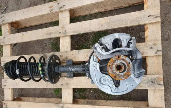 Citroen DS4 Front wheel hub spindle knuckle