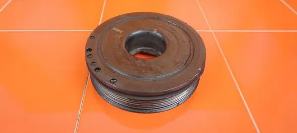 Nissan Qashqai+2 Timing belt tensioner pulley 19MB47