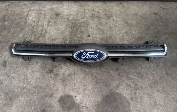 Ford Ecosport Front grill CN1517F003ADW