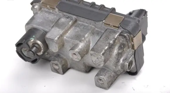 Volvo XC70 Turbo charger electric actuator 6NW009228