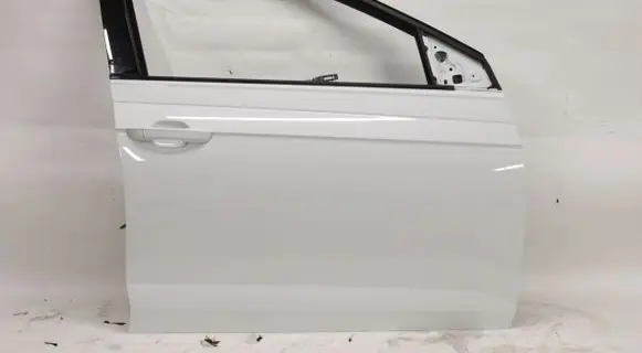 Volkswagen Polo VI Front door 5781500