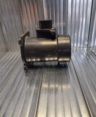 Nissan X-Trail T30 Mass air flow meter 22680AW400 AFH6024