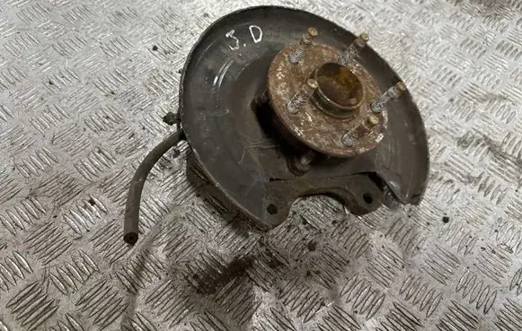 Opel Astra J Rear wheel hub