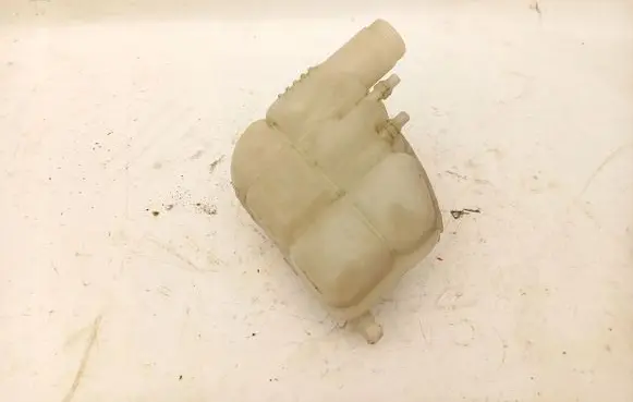 BMW 2 F45 Coolant expansion tank/reservoir 7617362