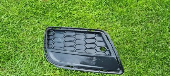 BMW X3 F25 Front bumper lower grill 8050445pmi 8050445 8050225