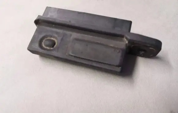 Toyota Prius+ (ZVW40) Tailgate opening switch 