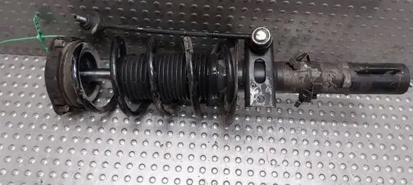 Volkswagen Polo IV 9N3 Front shock absorber/damper 6Q0413031BM