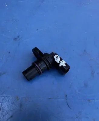 Audi Q7 4M Camshaft speed sensor 04C907601