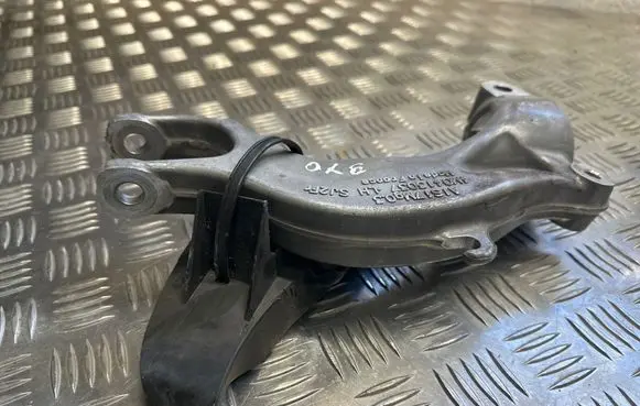Porsche Cayenne (9Y0 9Y3) Coil spring mount 4M0413037