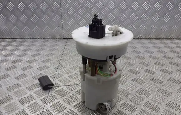 Ford Fiesta Mechanical fuel pump 8V519H307DA