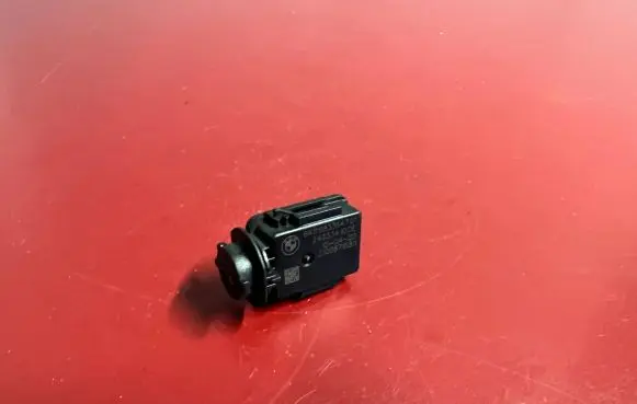 BMW X7 G07 AUC sensor 6833647 64116833647
