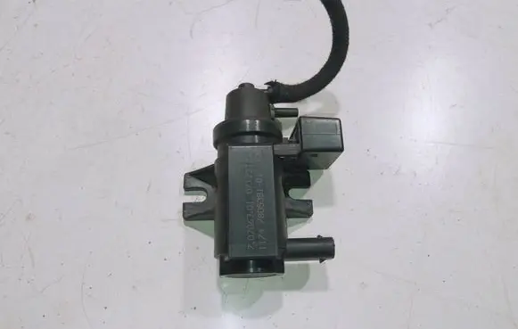 BMW 1 E82 E88 Turbo solenoid valve 70206301 07T233 7805391