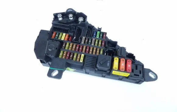 BMW 5 E60 E61 Fuse box set 6906588