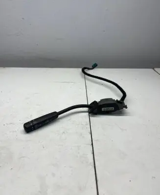 Mercedes-Benz E W210 Cruise control stalk A2035450324 L8202729003