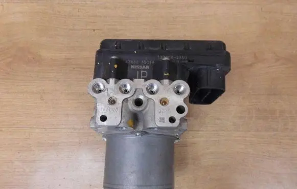 Infiniti Q50 ABS Pump 476604GC1A