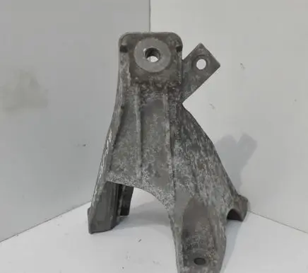 Audi A6 S6 C6 4F Engine mounting bracket 4F0199308P