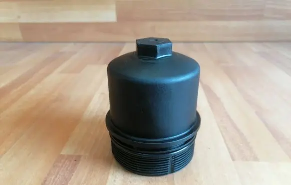 Jaguar XF X250 Oil filter cover 9X2Q6737AA JDE11366