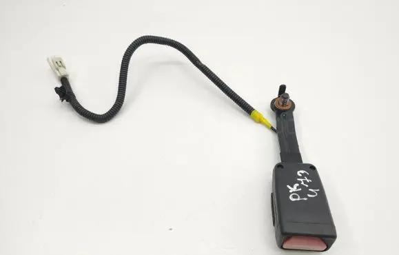 Hyundai Veloster Front seatbelt buckle