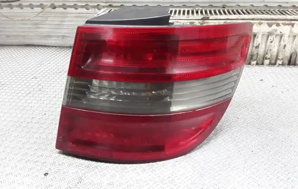 Mercedes-Benz B W245 Rear/tail lights A1698202664