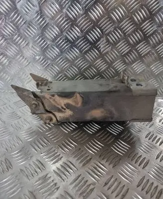 Opel Insignia A Front bumper shock/impact absorber 13235554