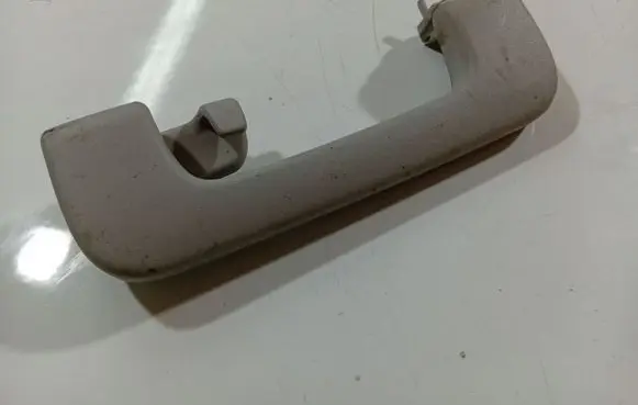 Audi A6 S6 C6 4F Rear interior roof grab handle 8P0857607M