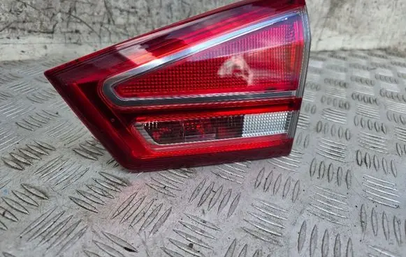 Ford B-MAX Tailgate rear/tail lights AV1113A602BG 20455445