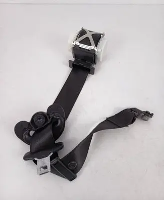 BMW 3 GT F34 Front seatbelt 33052211
