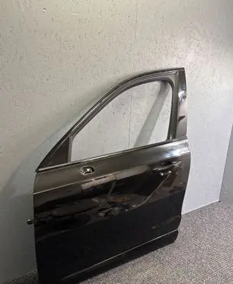 Volvo XC90 Front door 32133216 32404326