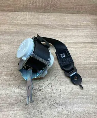 BMW 5 F10 F11 Rear seatbelt 33061254B 34025147B