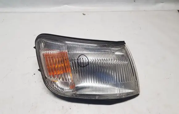 Mitsubishi Space Wagon Front indicator light 12037623 12037625