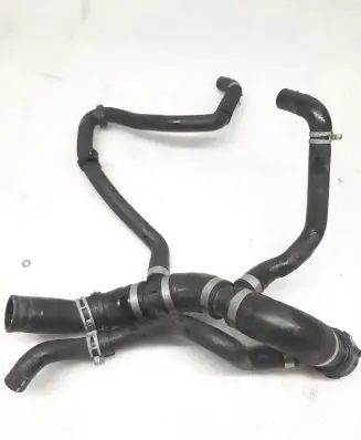 Volvo XC90 Engine coolant pipe/hose