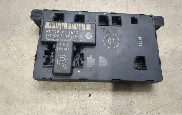 Mercedes-Benz SLK R171 Door control unit/module 1718207026 2840254500