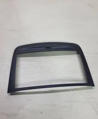 Radio/GPS head unit trim
