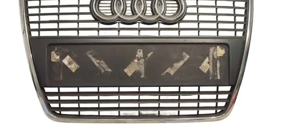 Audi A6 S6 C6 4F Front bumper upper radiator grill 4F0853651S