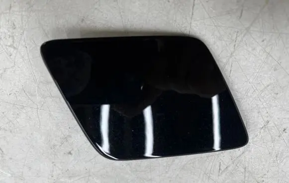 Volvo XC90 Headlight washer spray nozzle cap/cover 31353365