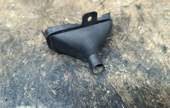 Volkswagen Scirocco Other engine part 03C103747