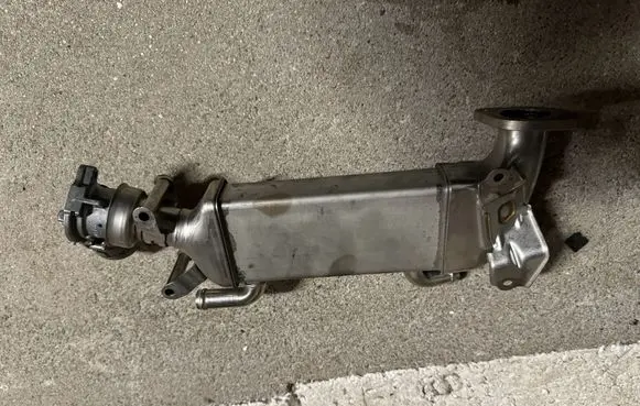 Mercedes-Benz GLA W156 X156 EGR valve cooler A6511400575