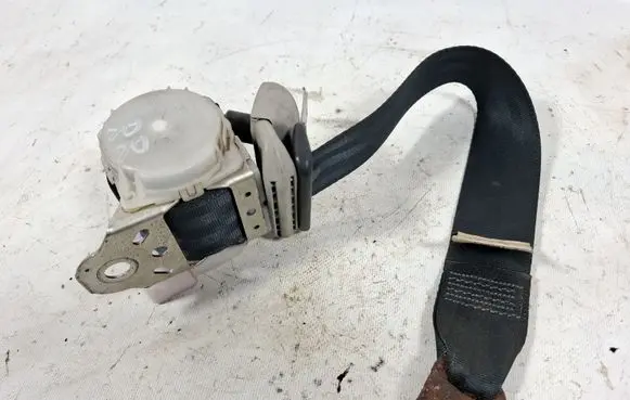 Toyota Corolla Verso AR10 Rear seatbelt H073811 H073801
