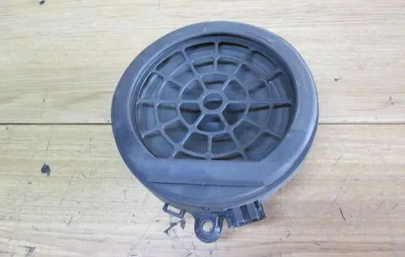 Mercedes-Benz C W203 Front door speaker