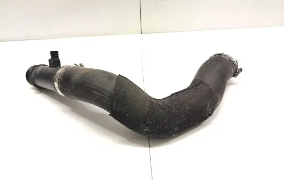Audi Q7 4M Intercooler hose/pipe 4M0145737M