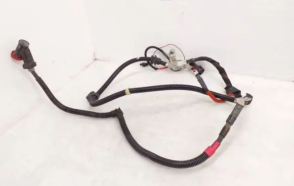 BMW 2 F44 Positive cable (battery) 8589051 8589050