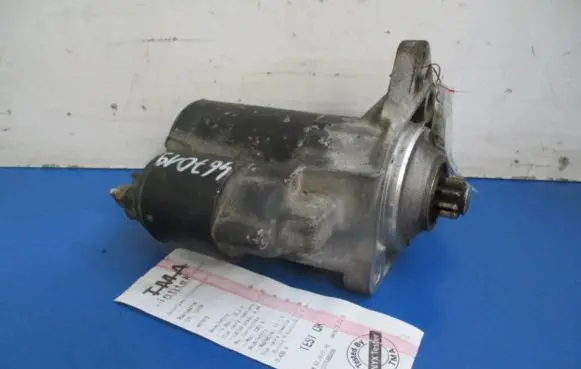 Volkswagen Golf IV Starter motor 020911023F
