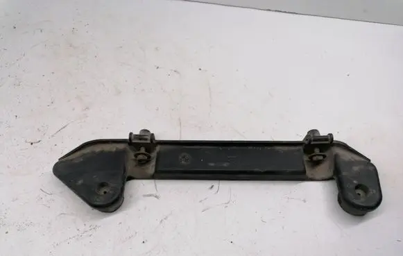 Radiator support slam panel bracket