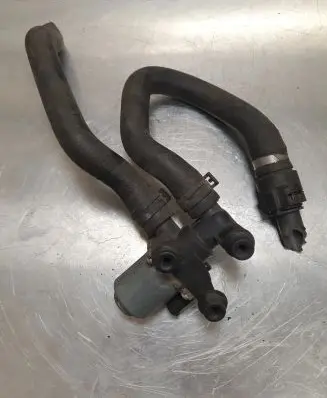 BMW 5 E39 Coolant heater control valve 1147412154