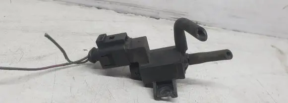 Volkswagen PASSAT B6 Turbo solenoid valve 037906283D