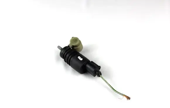 Volkswagen New Beetle Windscreen/windshield washer pump 1j0973722