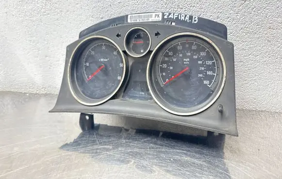 Opel Zafira B Speedometer (instrument cluster) 13216688 SW4405